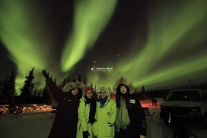Guests join Aurora Hunting tour and see amazing Aurora Borealis in Yellowknife with North Star Adventures