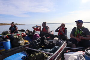 mackenzie river canoe, canoe tours, canoe adventures