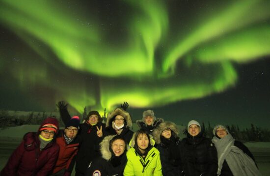 guests enjoying the aurora borealis on north star adventures aurora hunting tours
